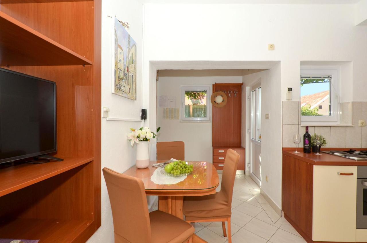Apartments Pitesa Trogir Exterior foto